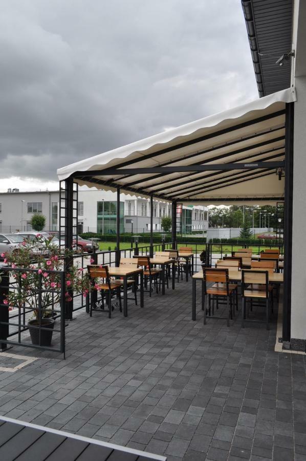 Hotel Pauza Radzyn Podlaski Exterior photo